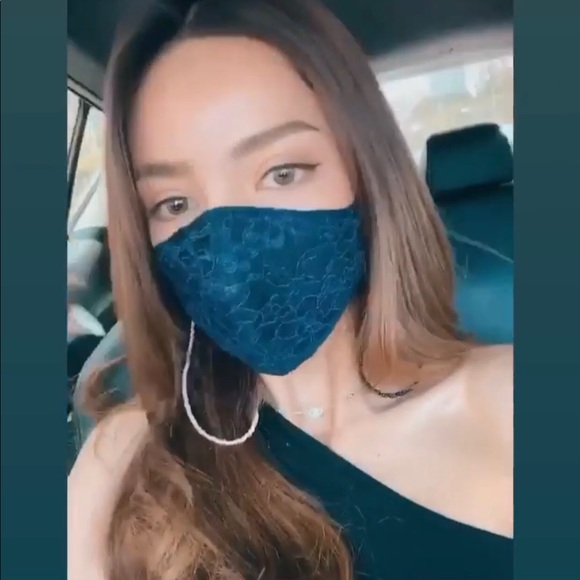 Soft lace face face mask, 3 layers, filter pocket - Picture 8 of 8